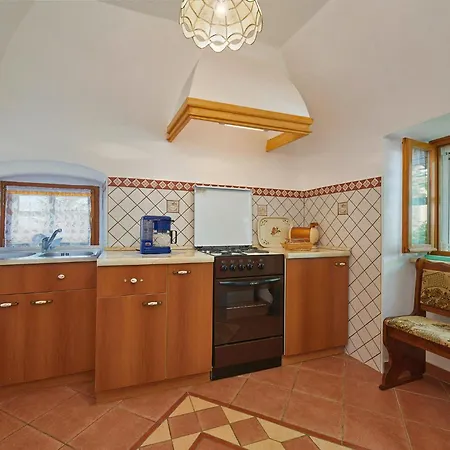 Snasic In Ravni * Istrien 招待所 3*