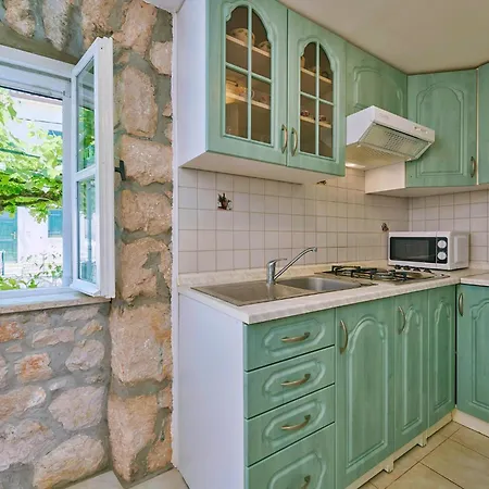 Snasic In Ravni * Istrien 招待所 拉宾